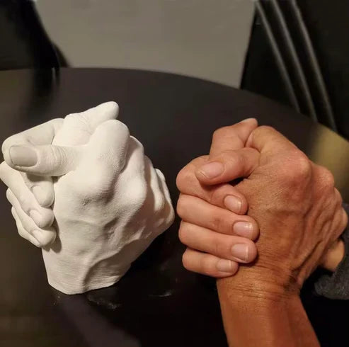 Original Casting Kit – Perfect Gift and Activity for Couples, Families, & Friends